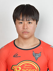 角田　吏